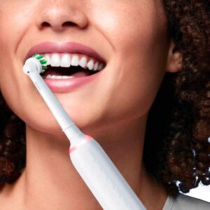 Bàn chải điện Oral-B Pro 3 3000